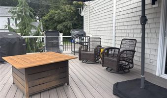23 Granite St, Johnston, RI 02919