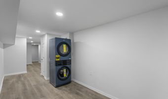 2912 AUCHENTOROLY Ter, Baltimore, MD 21217