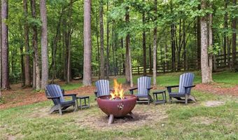 127 Laurel Ridge Dr, Alpharetta, GA 30004