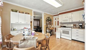 122 E Jefferson St, Auburn, IN 46706