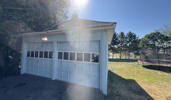 104 7th St, Bangor, ME 04401