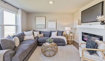 1001 33RD St SE, Altoona, IA 50009