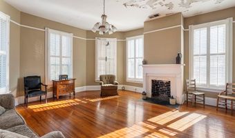 208 S Main St, Abbeville, SC 29620