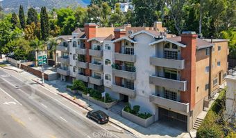 3284 Barham Blvd 201, Los Angeles, CA 90068