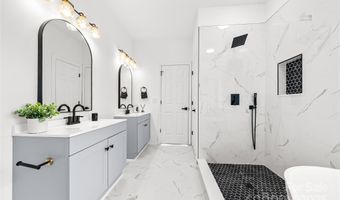 9418 Arborview Ct, Charlotte, NC 28269