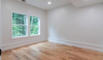 28 Colony Dr, Barnstead, NH 03225