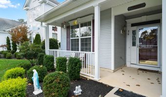 24 Pond View Cir, Barnegat, NJ 08005