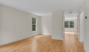 6 Kristen Way, Clinton, CT 06413