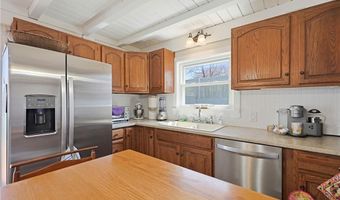 33 Airy Acres Dr, Glocester, RI 02814