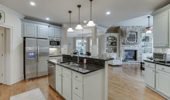 1373 Mountain Lake Dr, Auburn, GA 30011