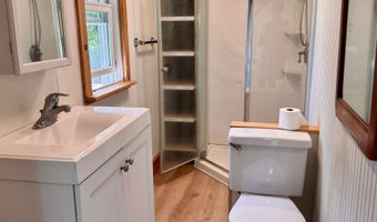 19 Hartley Rd, Barre, VT 05641