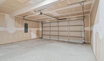 8040 Chesapeake Trl, Bauxite, AR 72011