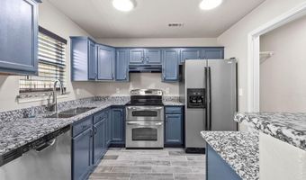 806 Summitchase Rd, Bentonville, AR 72712