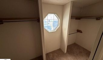 7372 Clans St, Alma, MI 48801