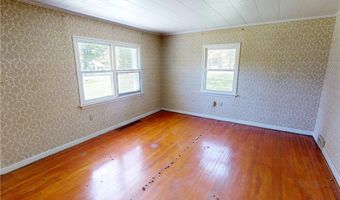 140 Evergreen Dr, Aliquippa, PA 15001