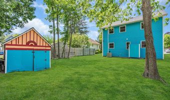 19 CENTER St, Barnegat, NJ 08005