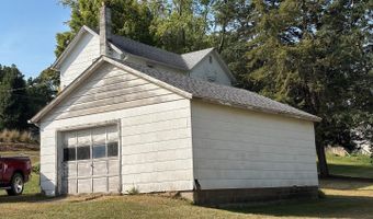 508 N Bluff St, Albany, IL 61230