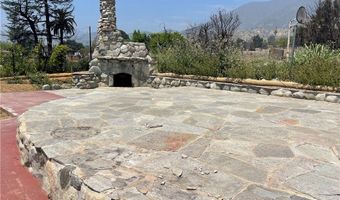 3065 Fair Oaks Ave, Altadena, CA 91001