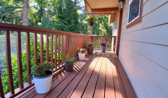 1676 SE 3RD St, Astoria, OR 97103