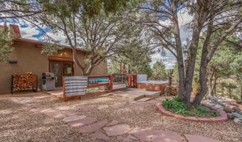 174 Hondo Seco Rd, Arroyo Hondo, NM 87513