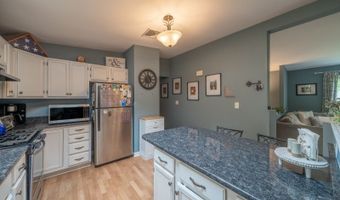 37 Evergreen Rd, Alloway, NJ 07461