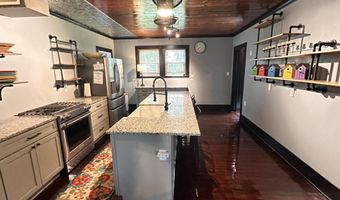 509 E Saint Victor St, Abbeville, LA 70510