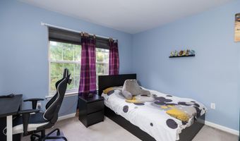 6 DUNLEARY Dr, Bear, DE 19701