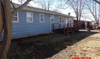 217 W Warren Ave, Garnett, KS 66032