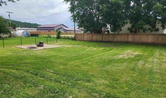1516 Mound St, Boscobel, WI 53805