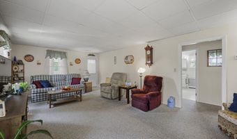 15 Summit Ave, Adams, MA 01220