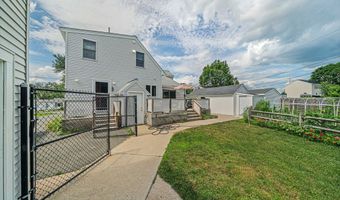 848 Brockton Ave, Abington, MA 02351