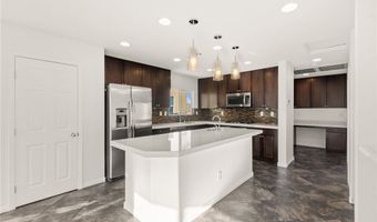 10525 Shiny Skies Dr, Las Vegas, NV 89129