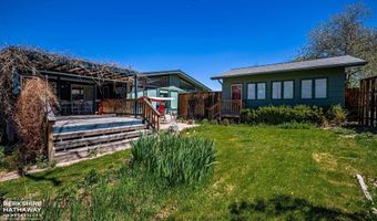 1214 Birch Ln, Cody, WY 82414