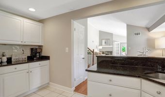 5919 KELLEY Ct, Alexandria, VA 22312