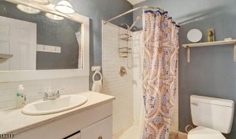 405 Cherry Ridge Rd, Alloway, NJ 07422