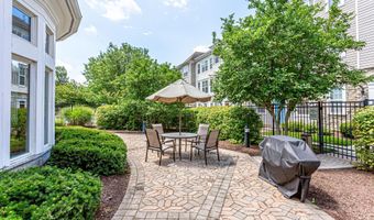 21784 JARVIS Sq, Ashburn, VA 20147