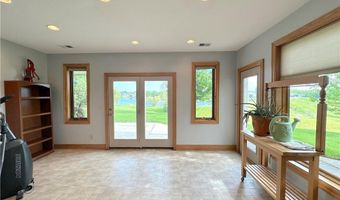 15526 Evans Rd, Basehor, KS 66007