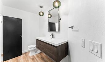 5401 Zelzah 114, Encino, CA 91316