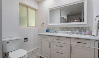 630 Sierra Dr SE, Albuquerque, NM 87108
