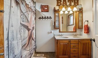 109 Park Ave, Anamosa, IA 52205