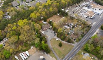 439 N Main St, Barnegat, NJ 08005
