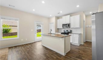 422 Auburn Crossing Dr, Auburn, GA 30011