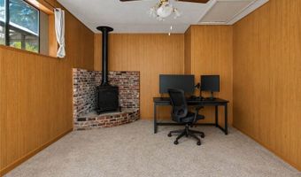 5669 Kitsap Way, Bremerton, WA 98312