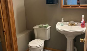 202 Minnesota Ave N, Aitkin, MN 56431