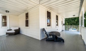 73 3rd Ave, Atlantic Highlands, NJ 07716