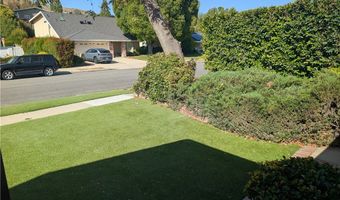 30516 Sandtrap Dr, Agoura Hills, CA 91301