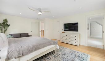 31 Wright Ln, Jamestown, RI 02835