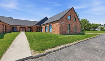 1287 Worthington Woods Blvd, Columbus, OH 43085