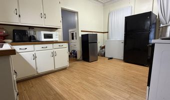 137 S Main St, Auburn, ME 04210
