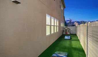 3035 Starry Night Dr, Escondido, CA 92029